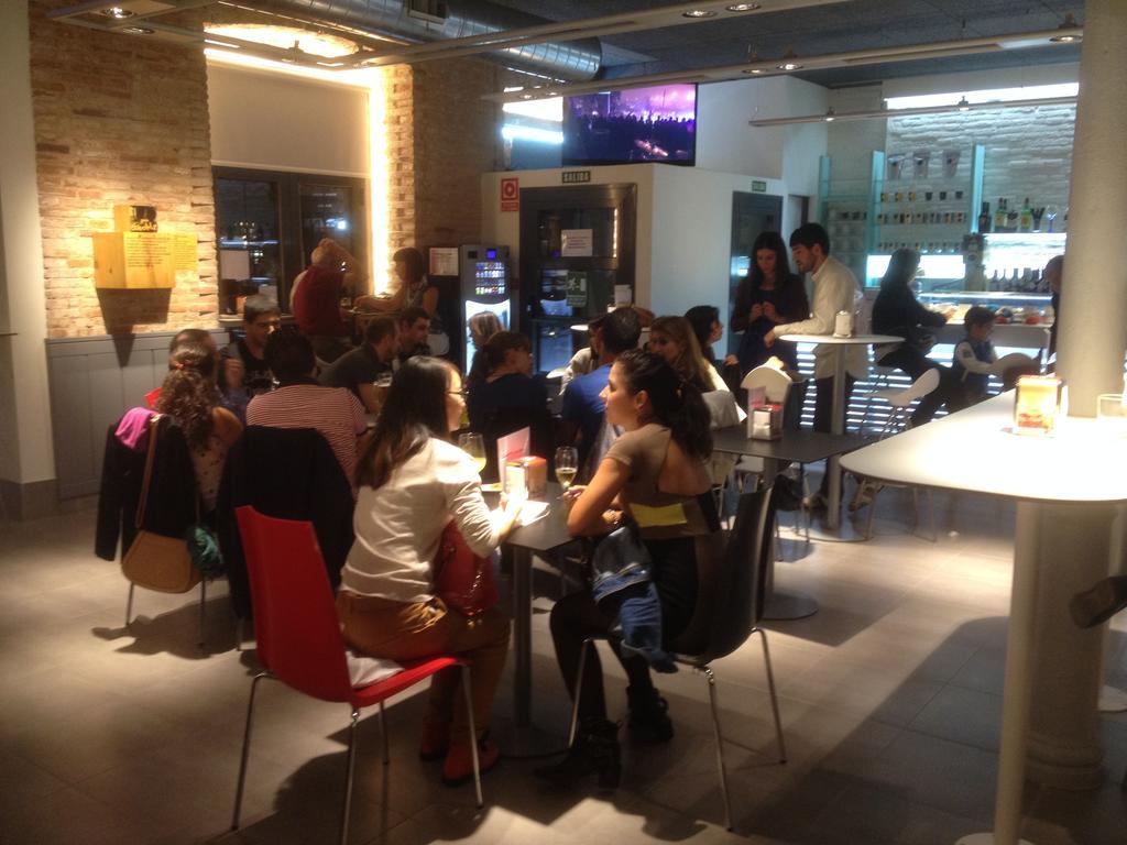 וייאדוליד The Book Factory Hostel מראה חיצוני תמונה