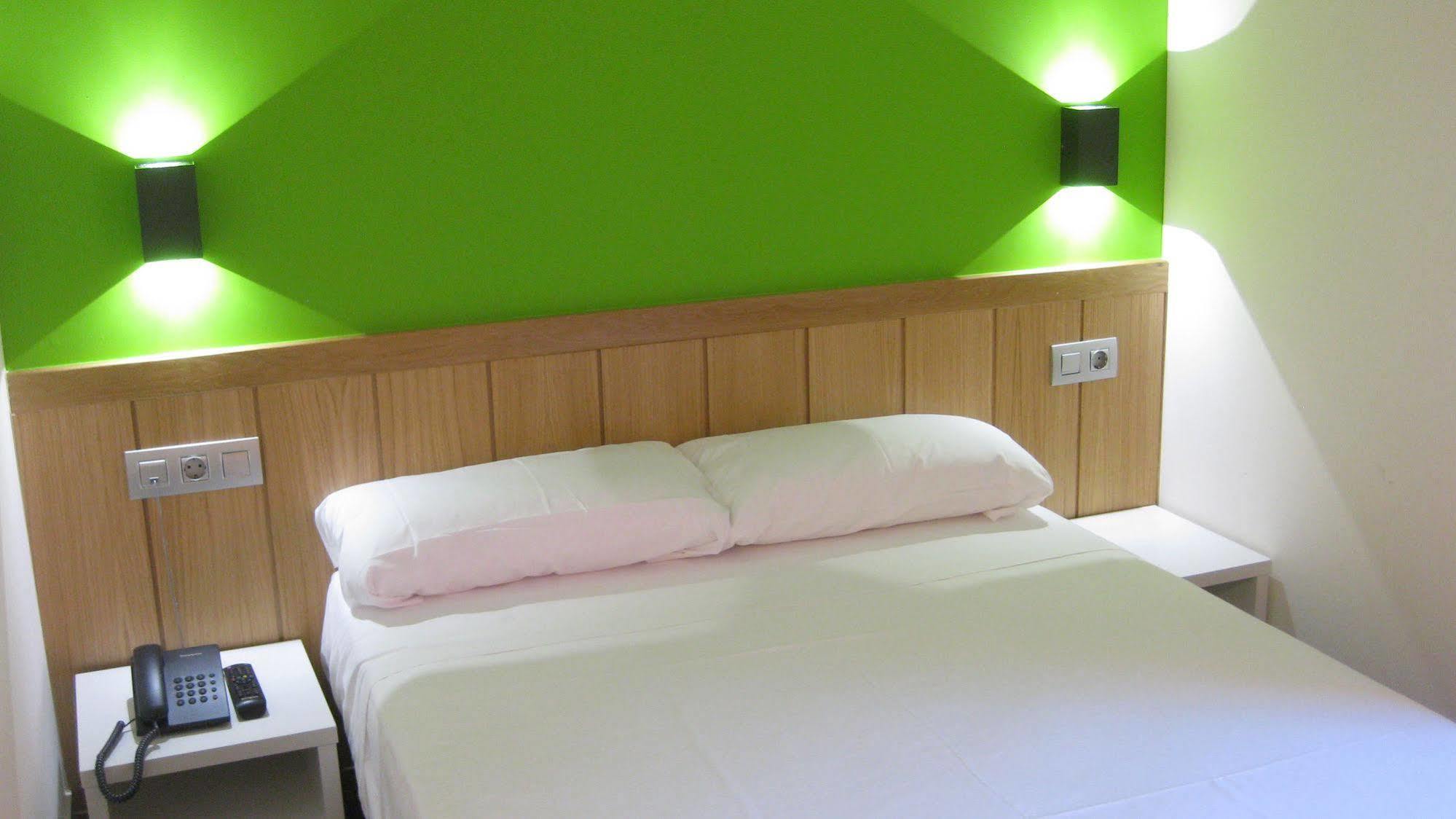 וייאדוליד The Book Factory Hostel מראה חיצוני תמונה